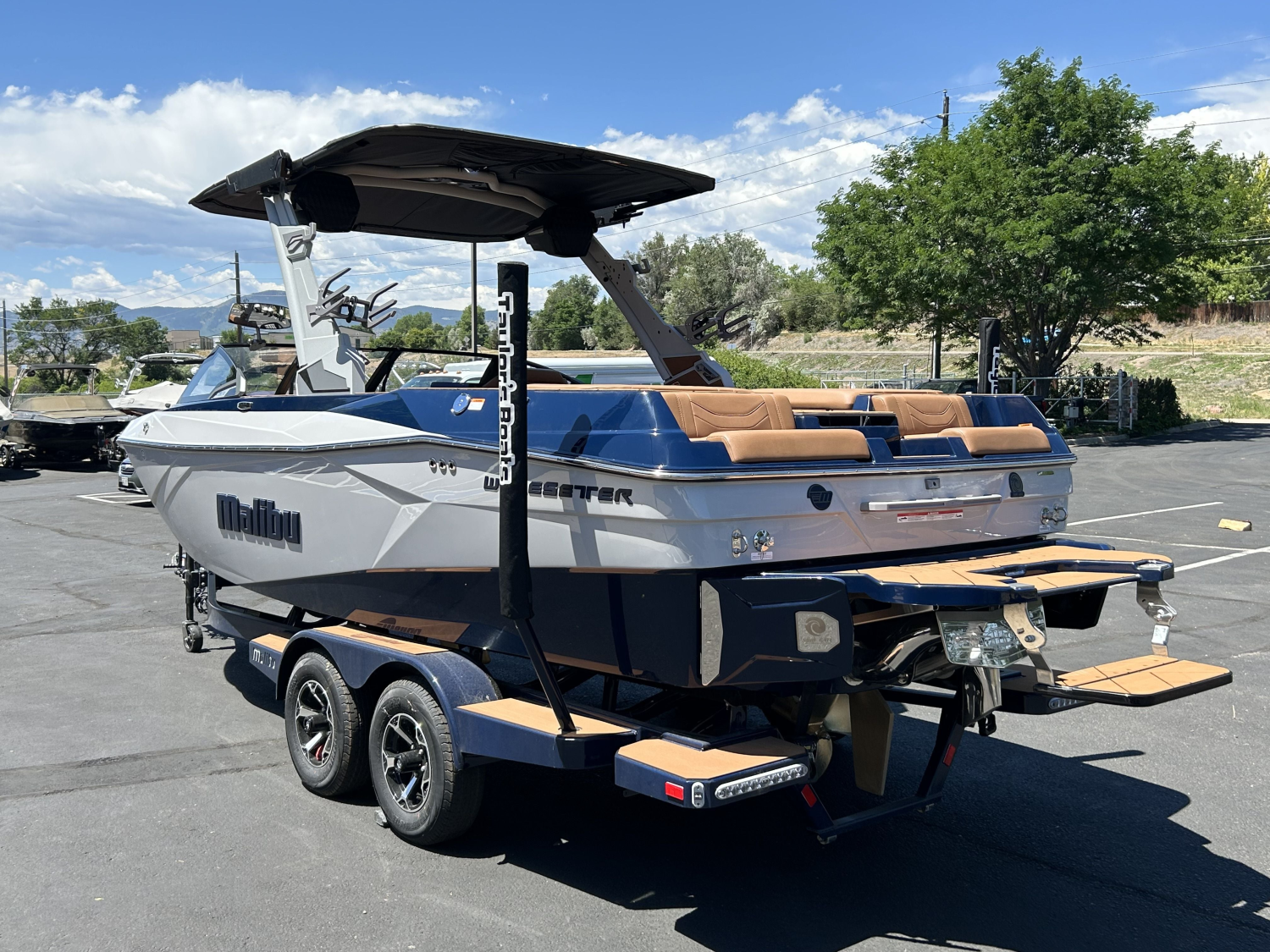 2026 Malibu Boats 23 LSV