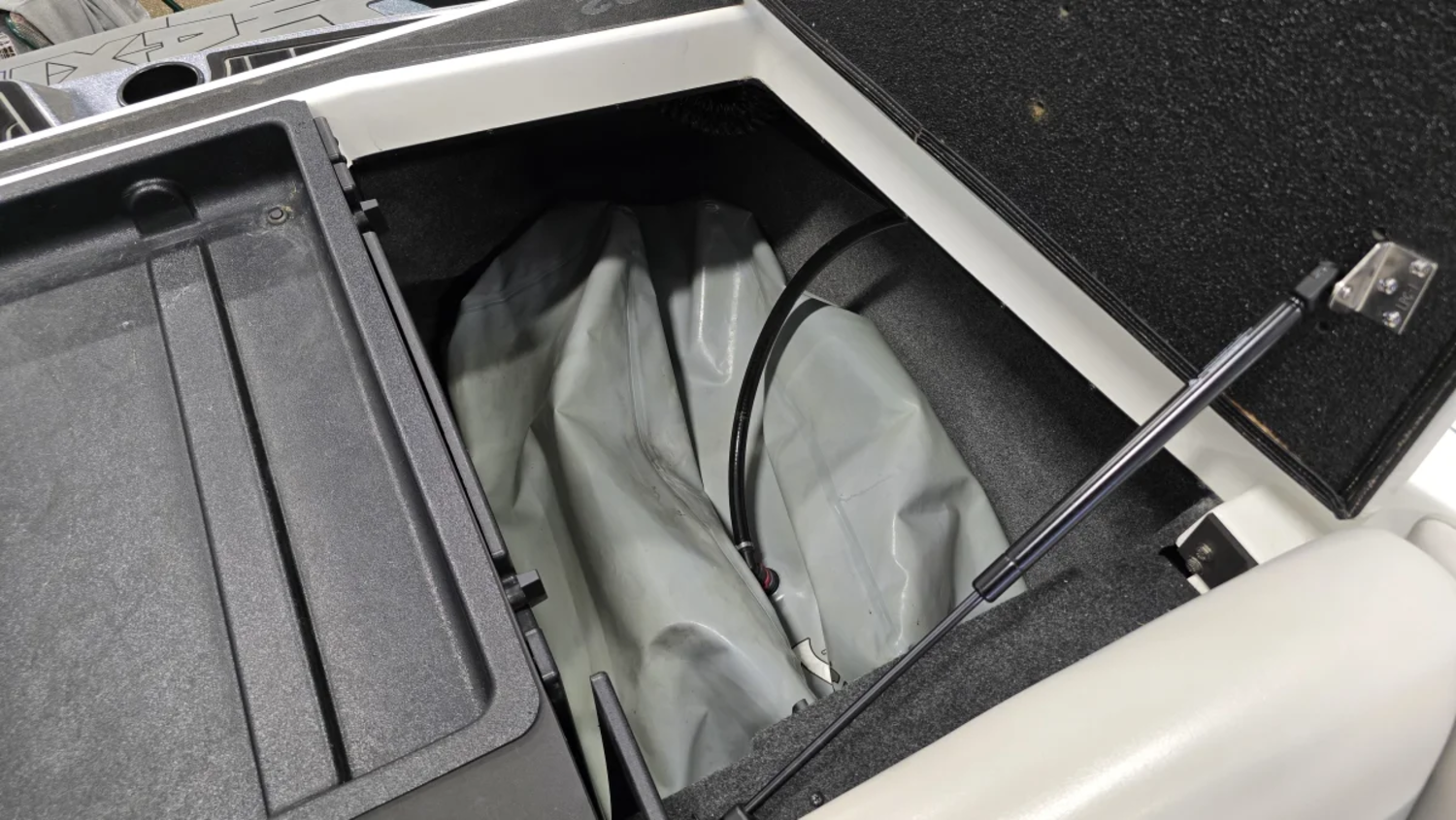 2018 Axis A22 - Surf Gate, Power Wedge II, Tower Speakers & Subwoofer