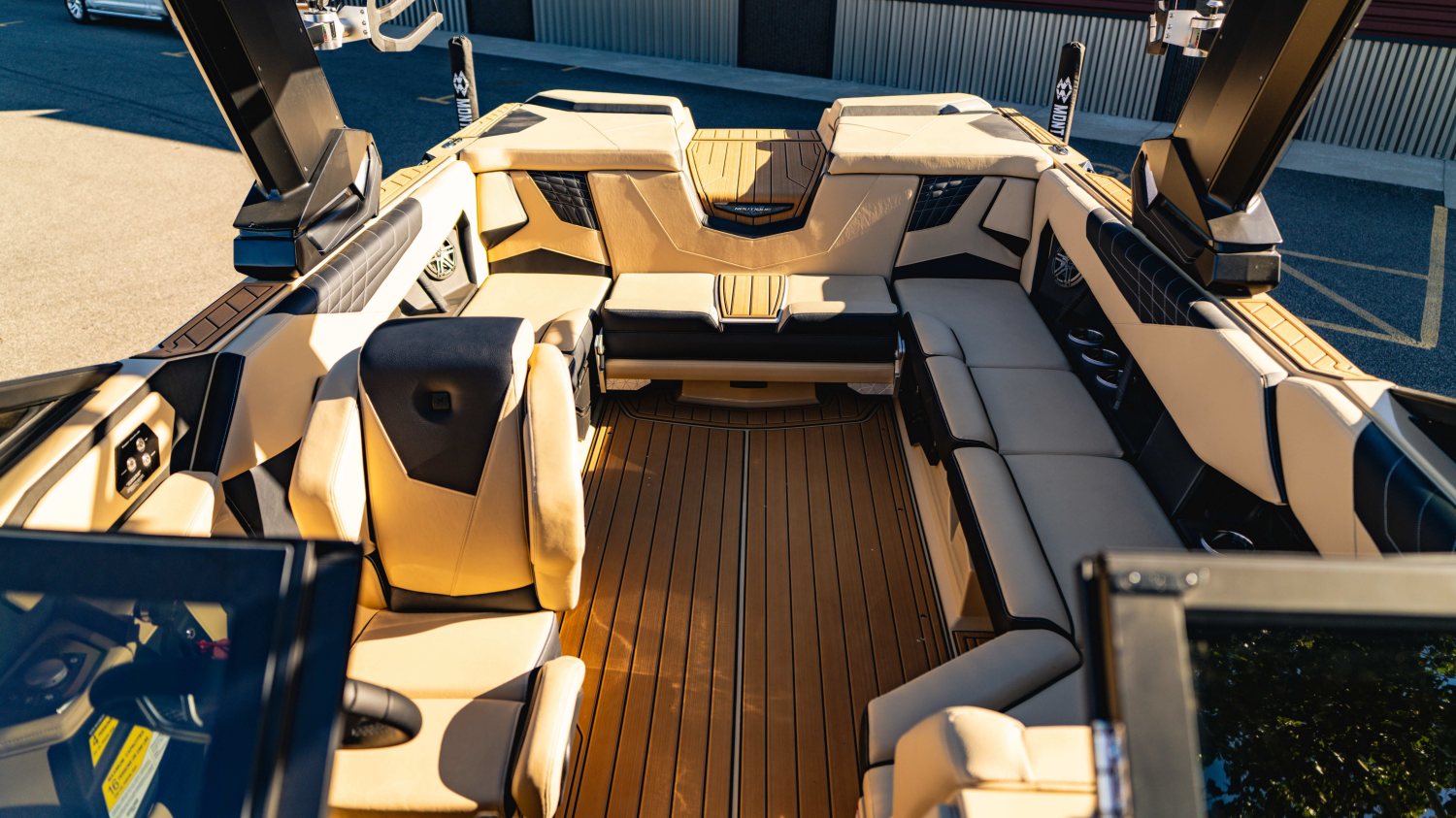 2026 Nautique S23