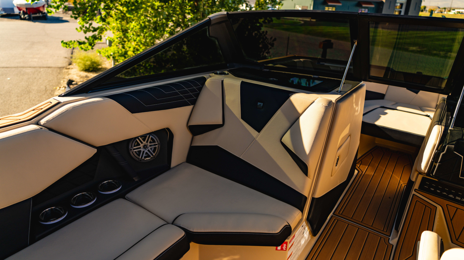 2026 Nautique S23