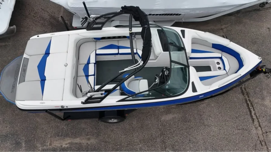 2014 Moomba Boats Mobius LSV for sale in Waterford, Michigan
