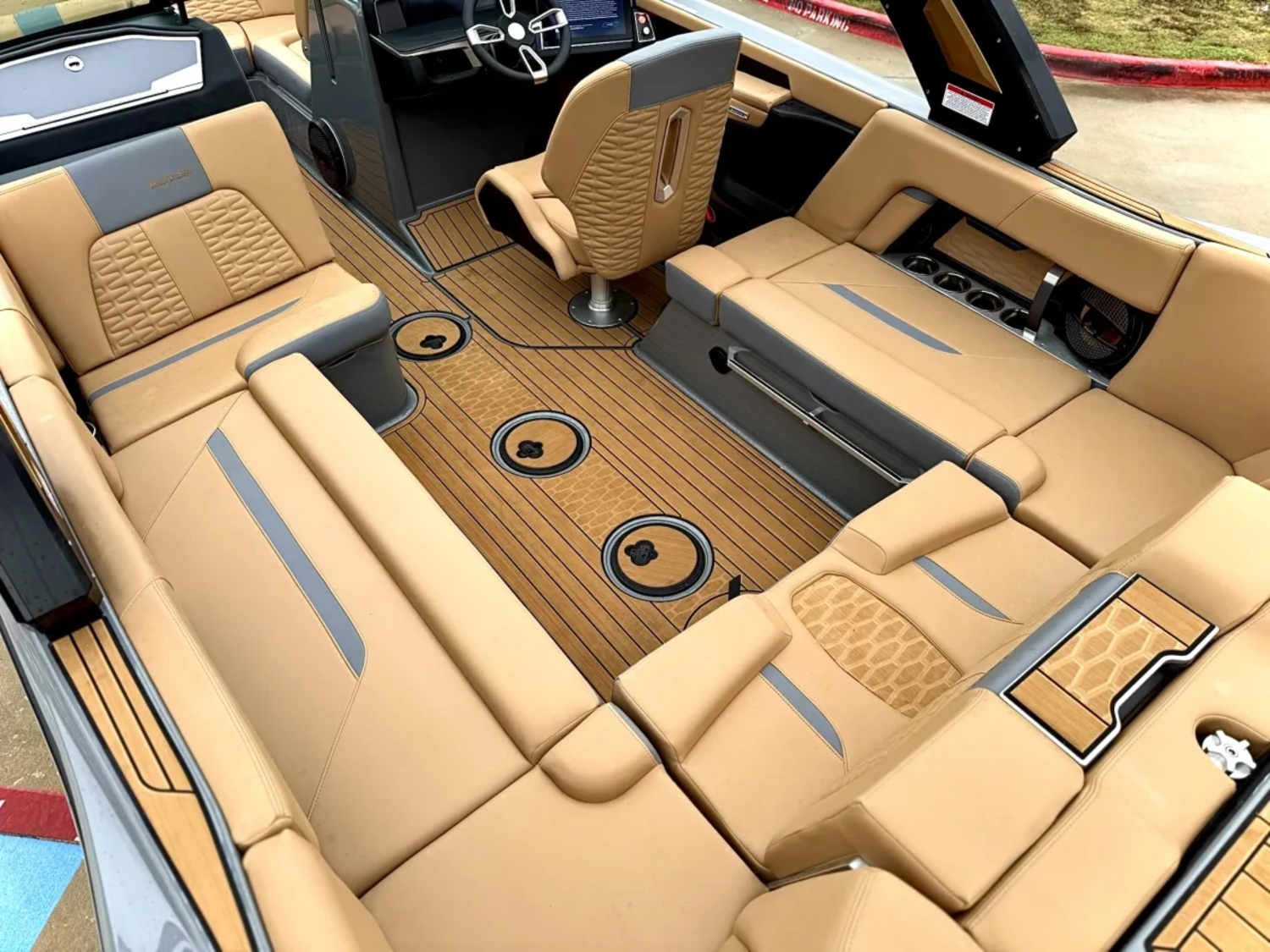 2025 Mastercraft X22