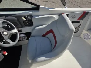 2000 Centurion Boats Elite for sale in HORICON, Wisconsin