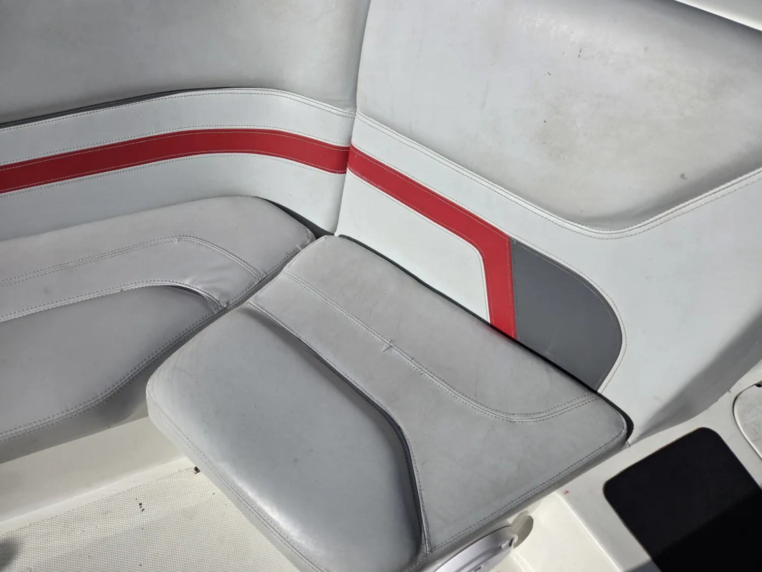 2000 Ski Centurion Elite V-Drive Inboard