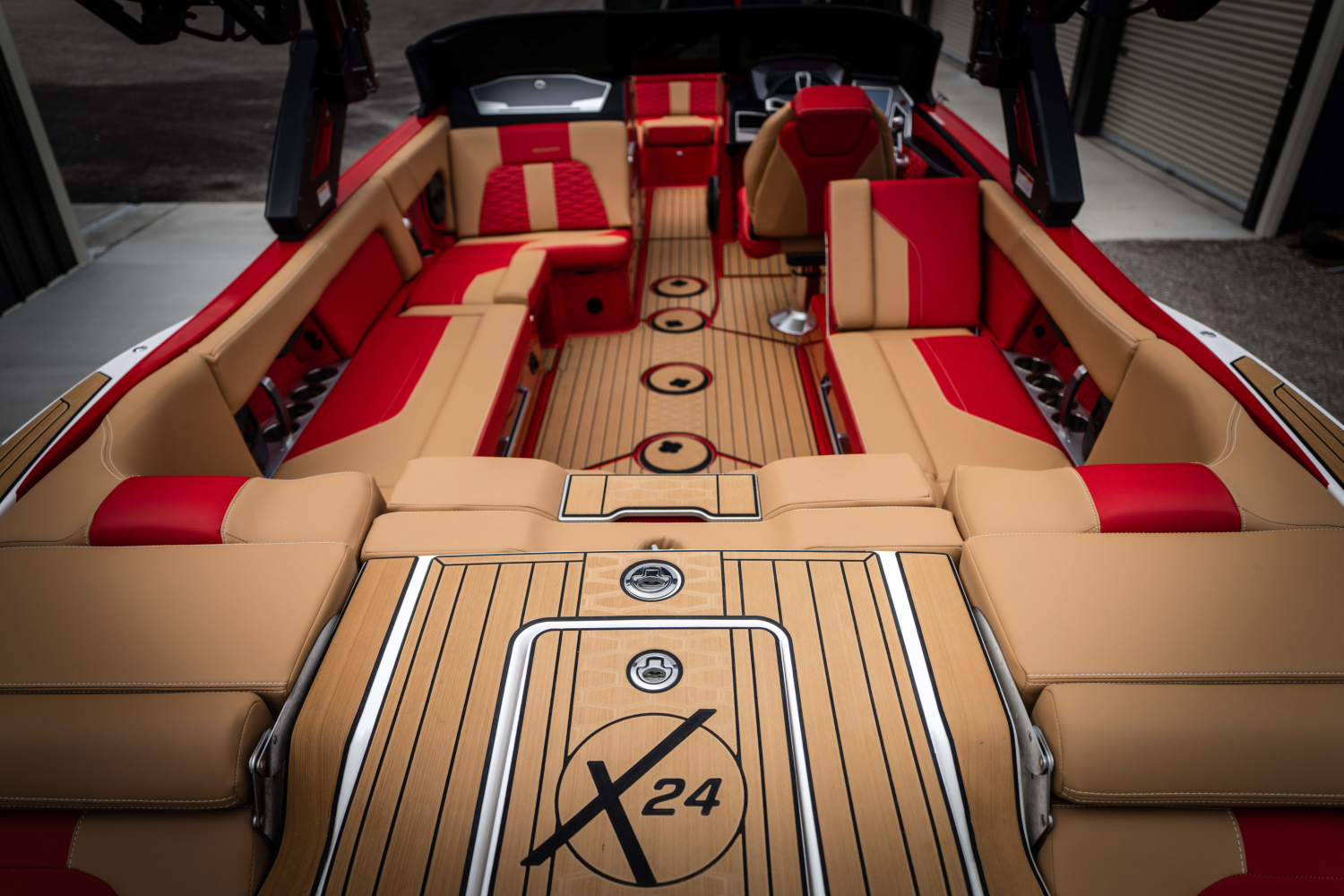 2023 MasterCraft X24