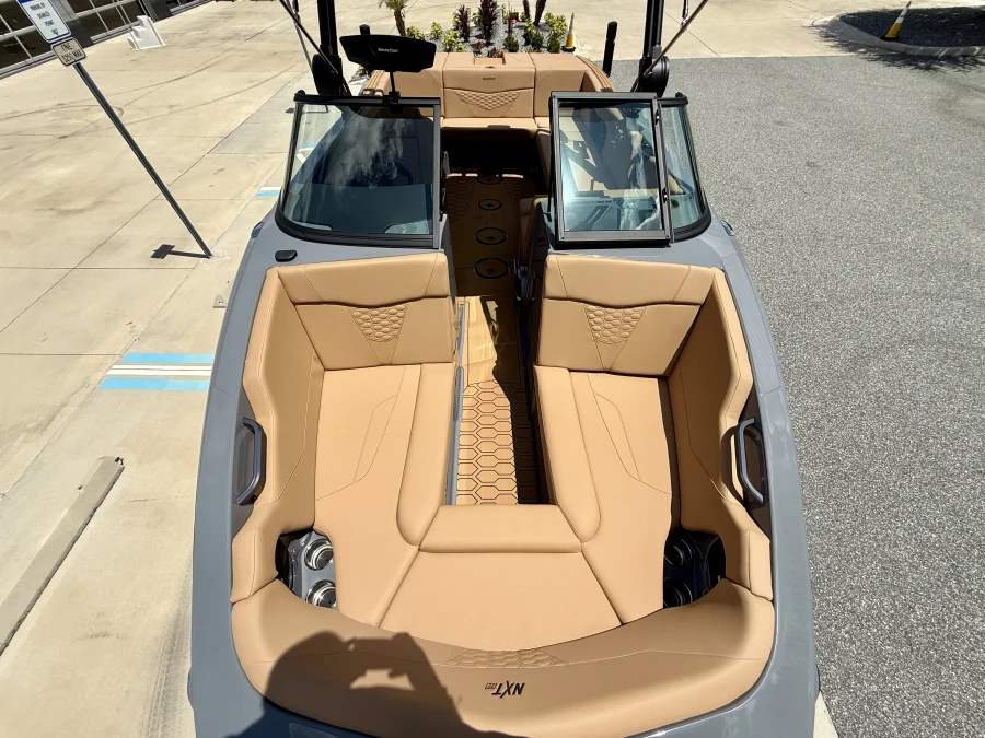 2026-mastercraft-nxt22-130410-image12
