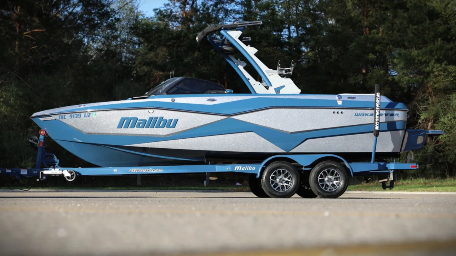 2023 Malibu 22 LSV Wakesetter - New Arrival!! Only 59 Hours!
