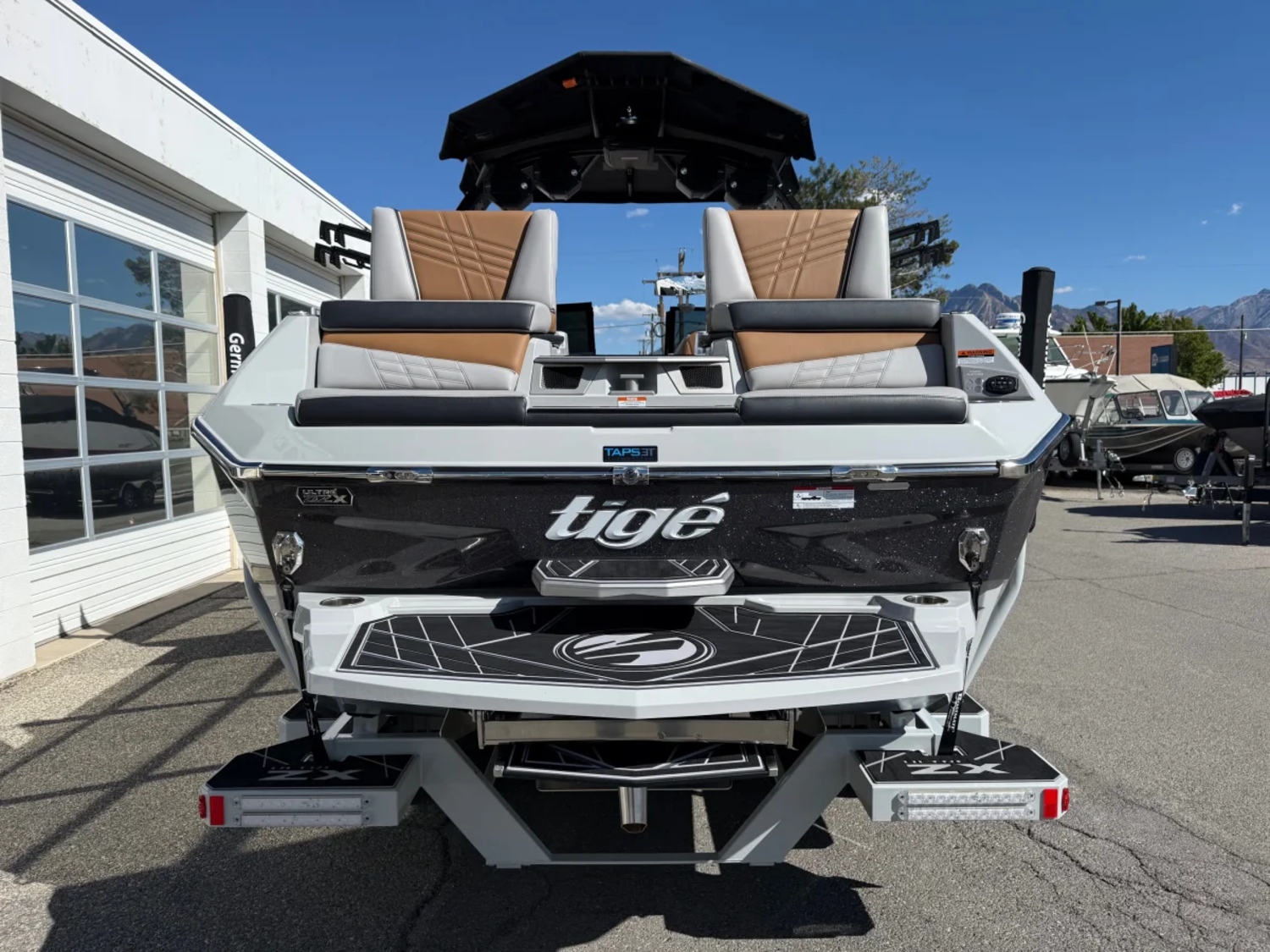 2024 23' Tige' Ultre 23 ZX Bowrider