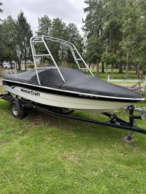 1999 Mastercraft Boats Prostar 205 for sale in Clarkston, Michigan