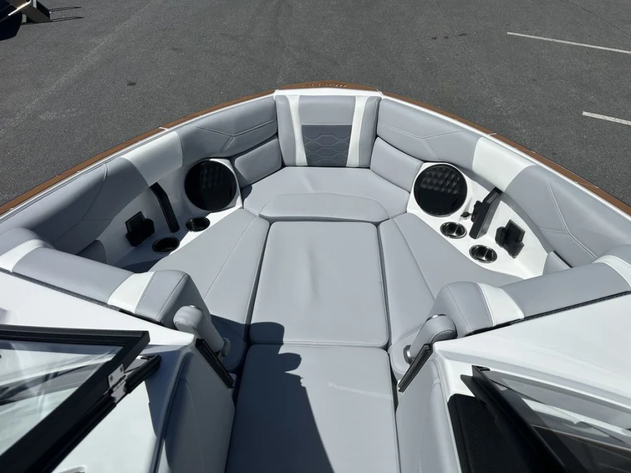 2026-malibu-wakesetter-23-lsv-127985-image12