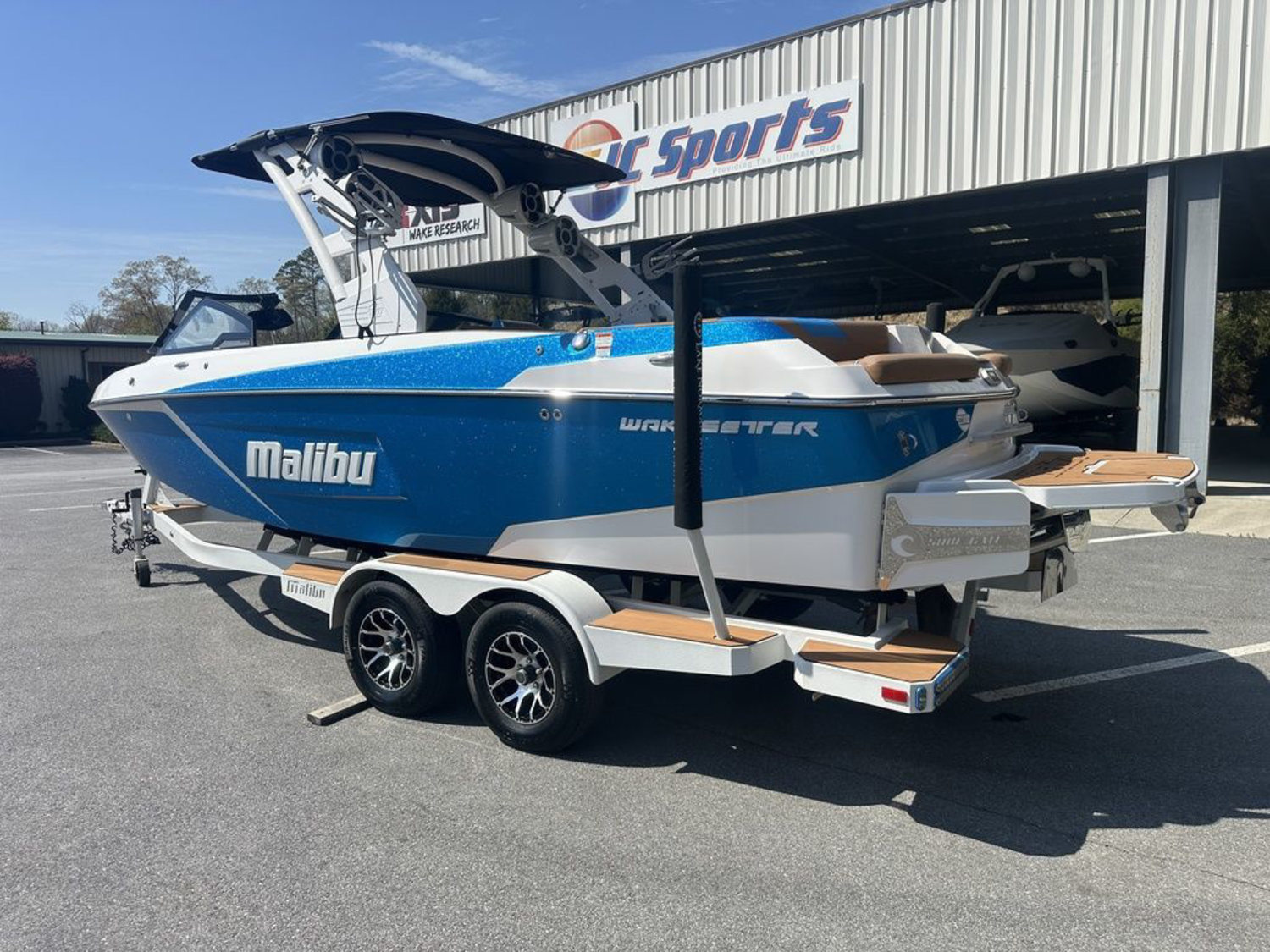 2020 Malibu Boats 23 LSV