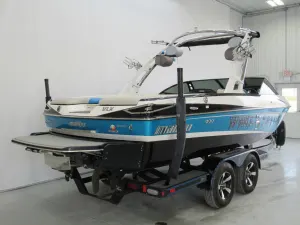 2013 Malibu Boats Wakesetter VLX for sale in Atlanta, Indiana