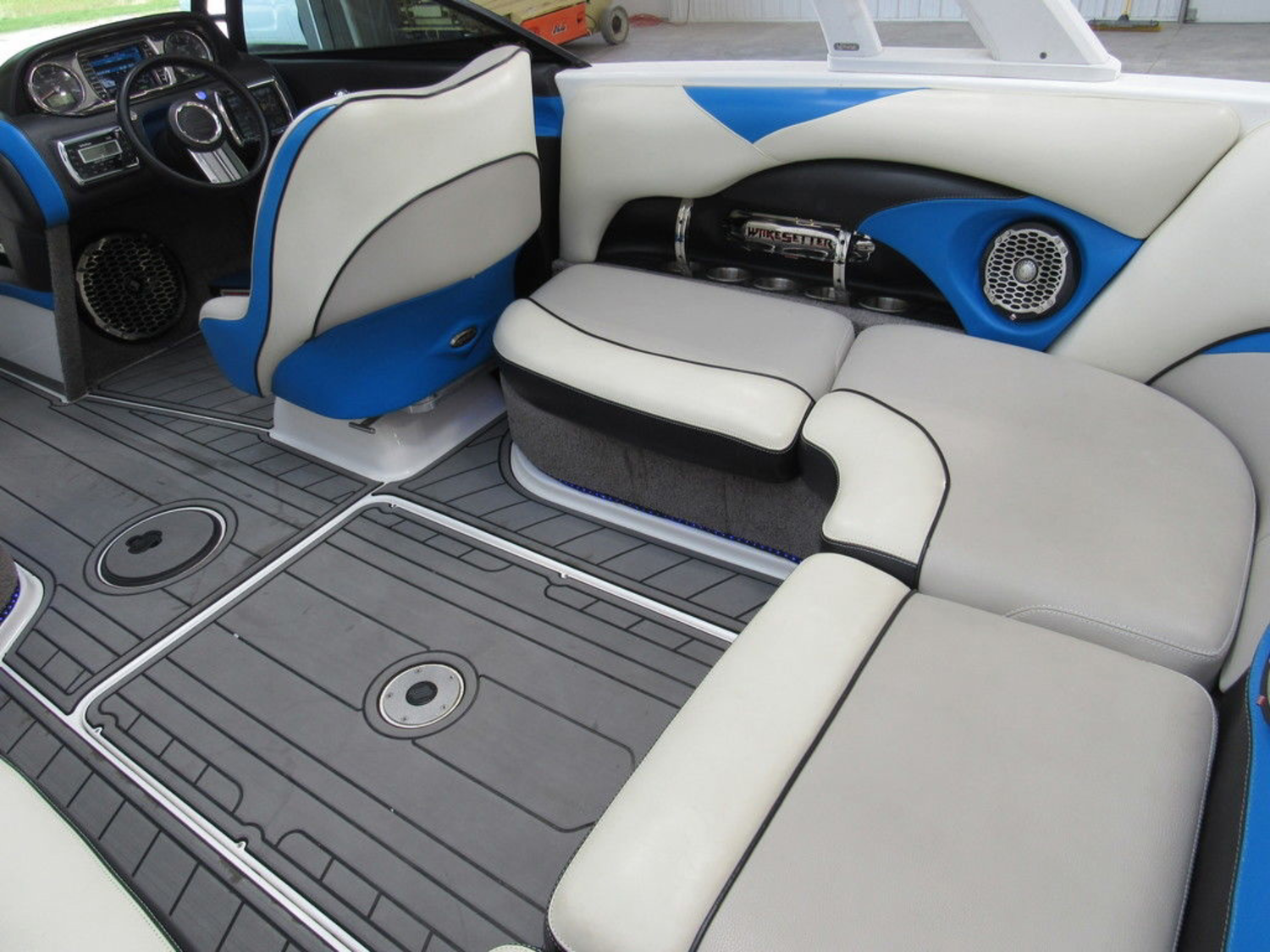 2013 Malibu Boats Wakesetter 21 VLX