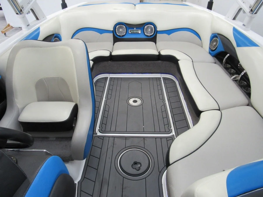 2013 Malibu Boats Wakesetter VLX for sale in Atlanta, Indiana