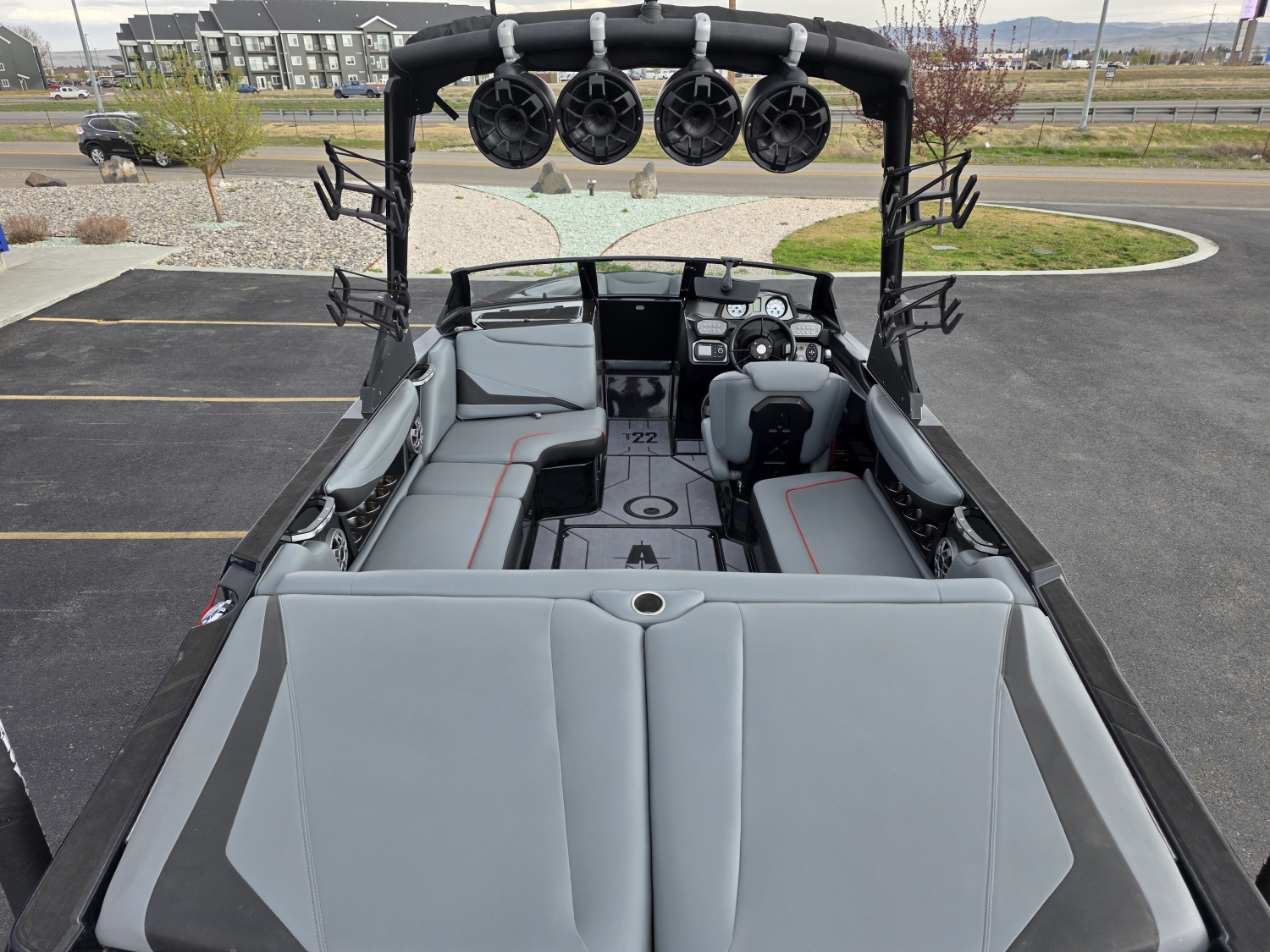 2020 Axis Boats T22