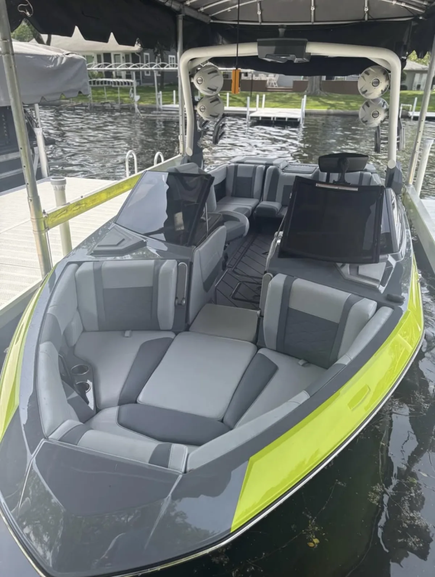 2024 Malibu Boats Wakesetter 23 LSV