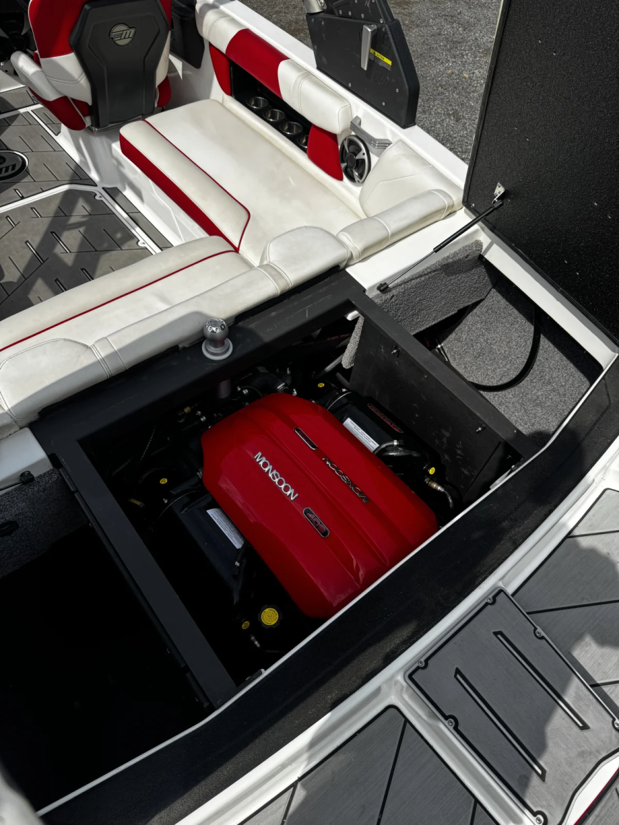 2019 Malibu Boats Wakesetter VLX for sale in conesus, New York