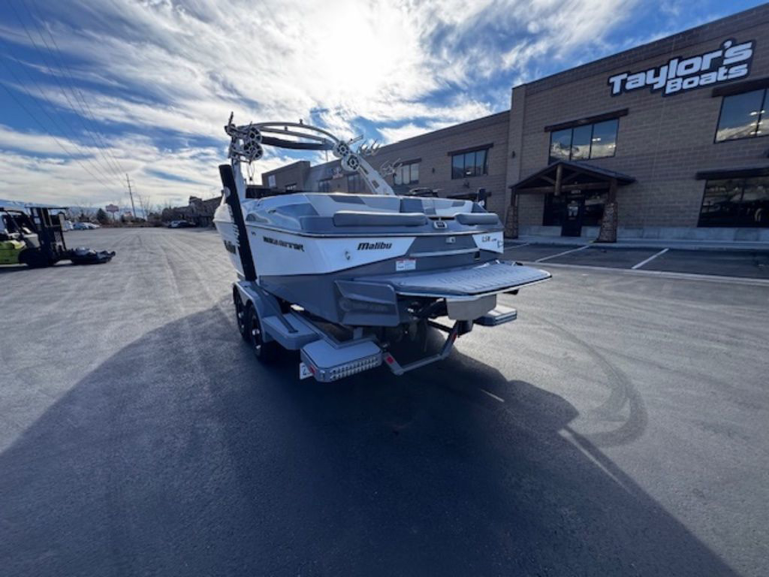 2019 Malibu Boats 23 LSV