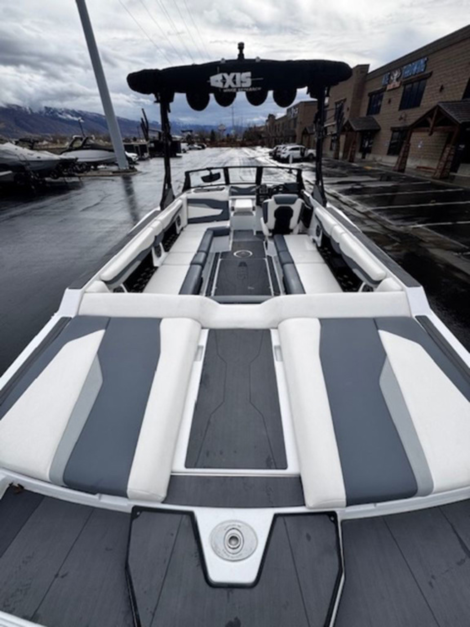 2023 Axis Wake Research T250