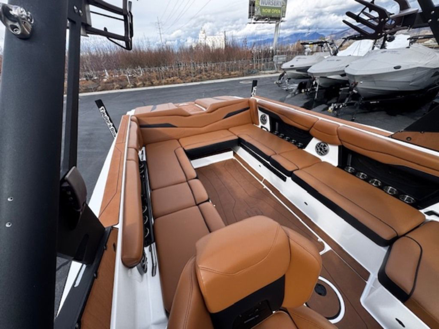 2023 Axis Wake Research T250