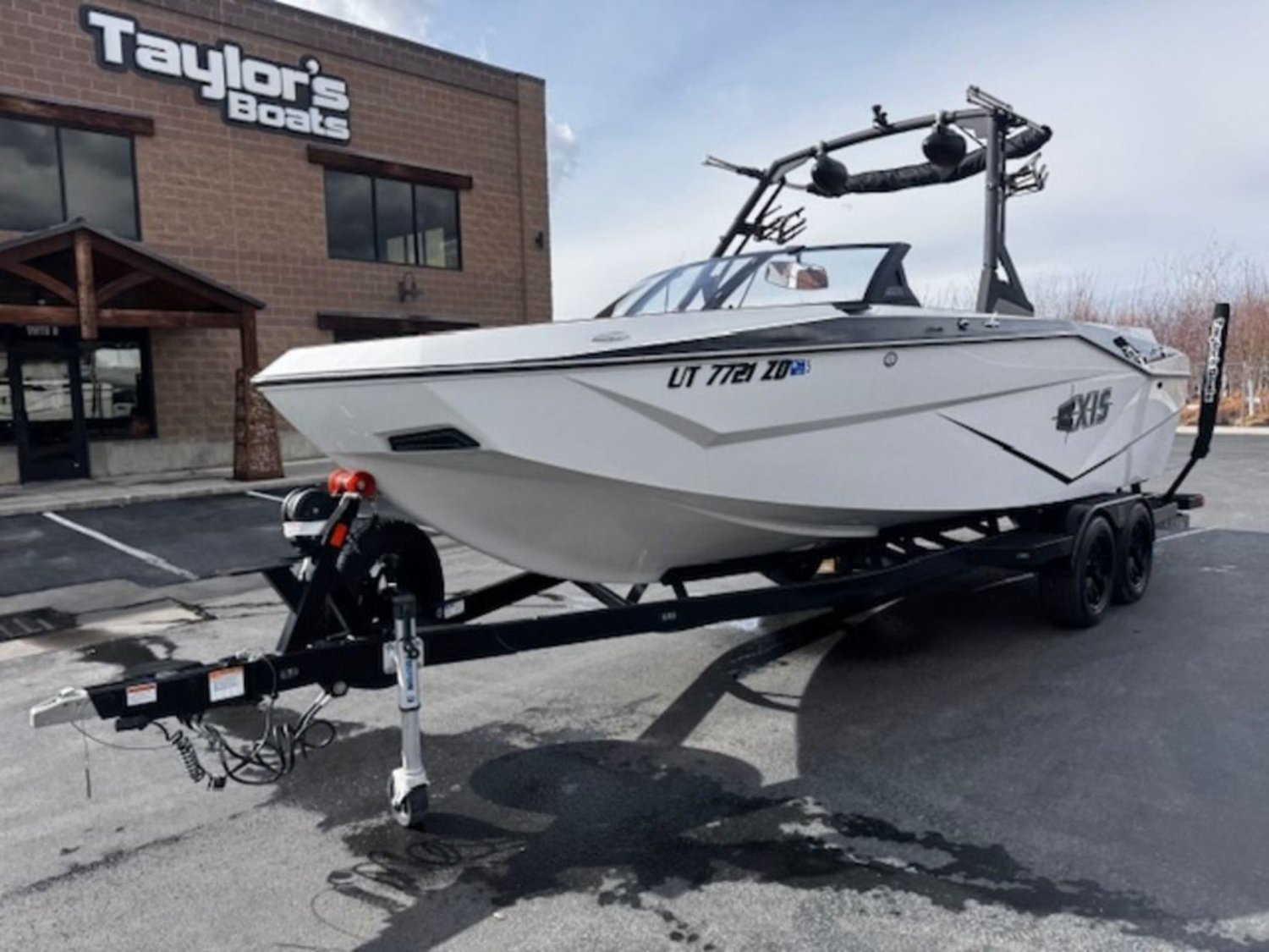 2023 Axis Wake Research T250