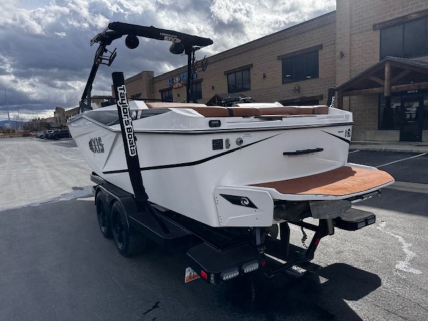 2023 Axis Wake Research T250