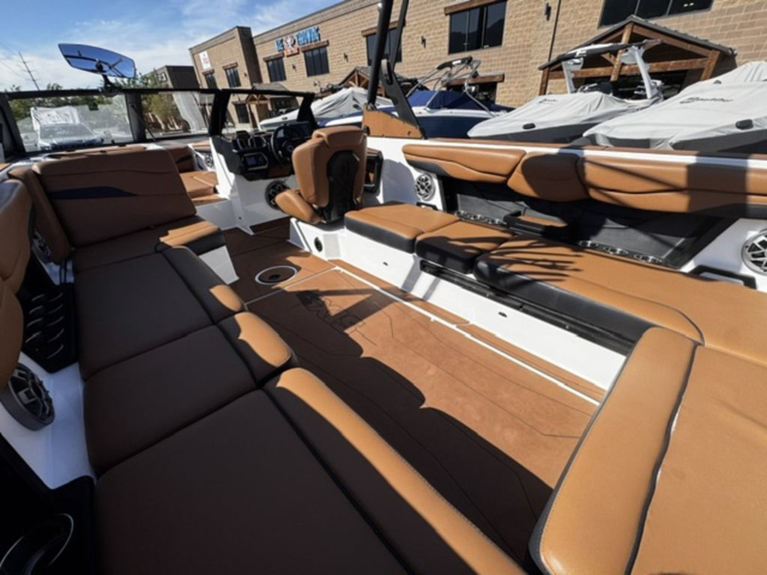 2023 Axis Wake Research T250