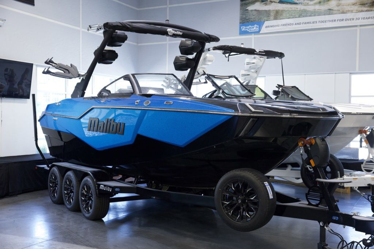2025 Malibu Boats M230