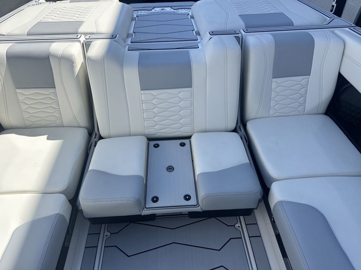 2025 Malibu Boats 24 MXZ