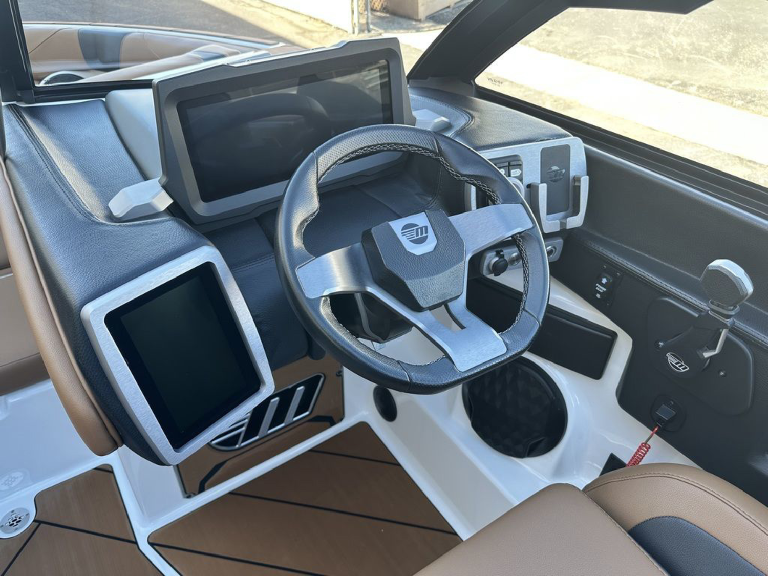 2024 Malibu Boats 23 LSV