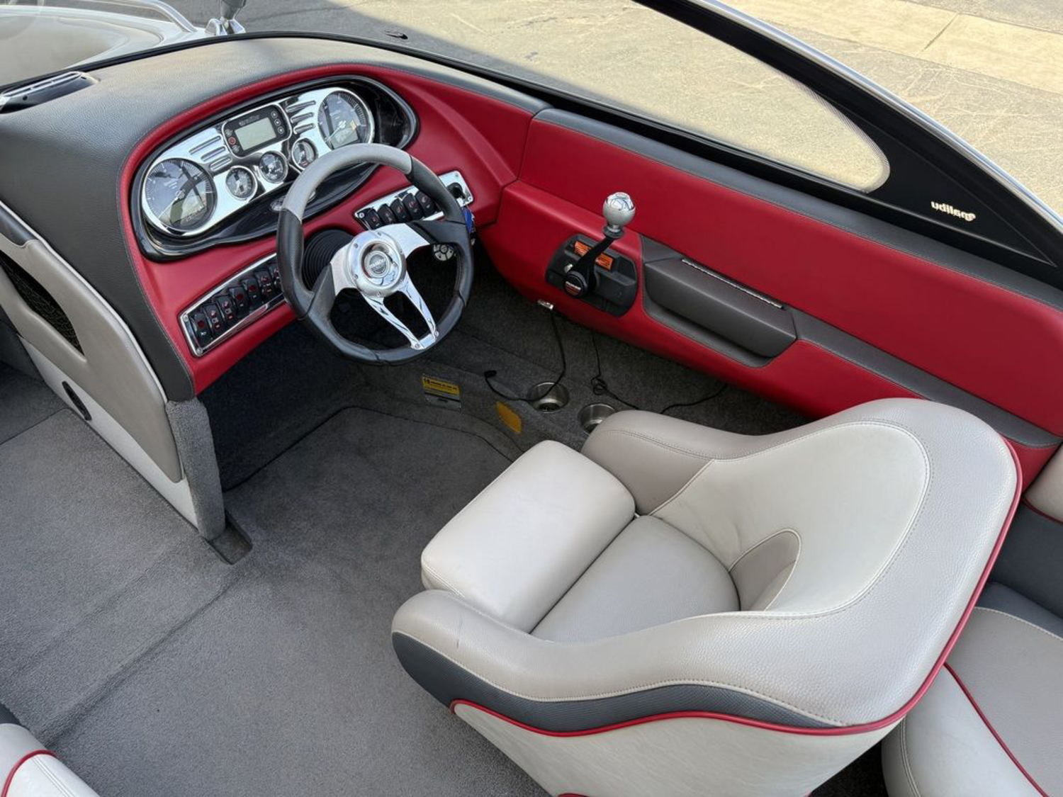 2007 Malibu Boats 247 LSV