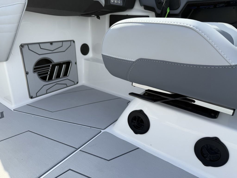 2025 Malibu Boats Wakesetter 25 LSV for sale in Gilbert, Arizona