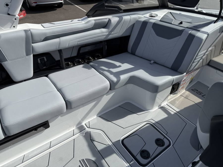 2025 Malibu Boats Wakesetter 25 LSV for sale in Gilbert, Arizona