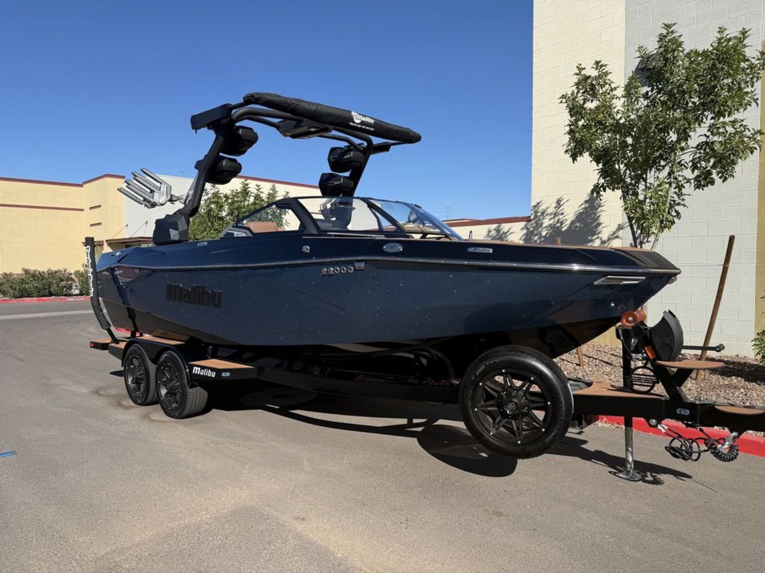 2026 Malibu Boats 23 LSV