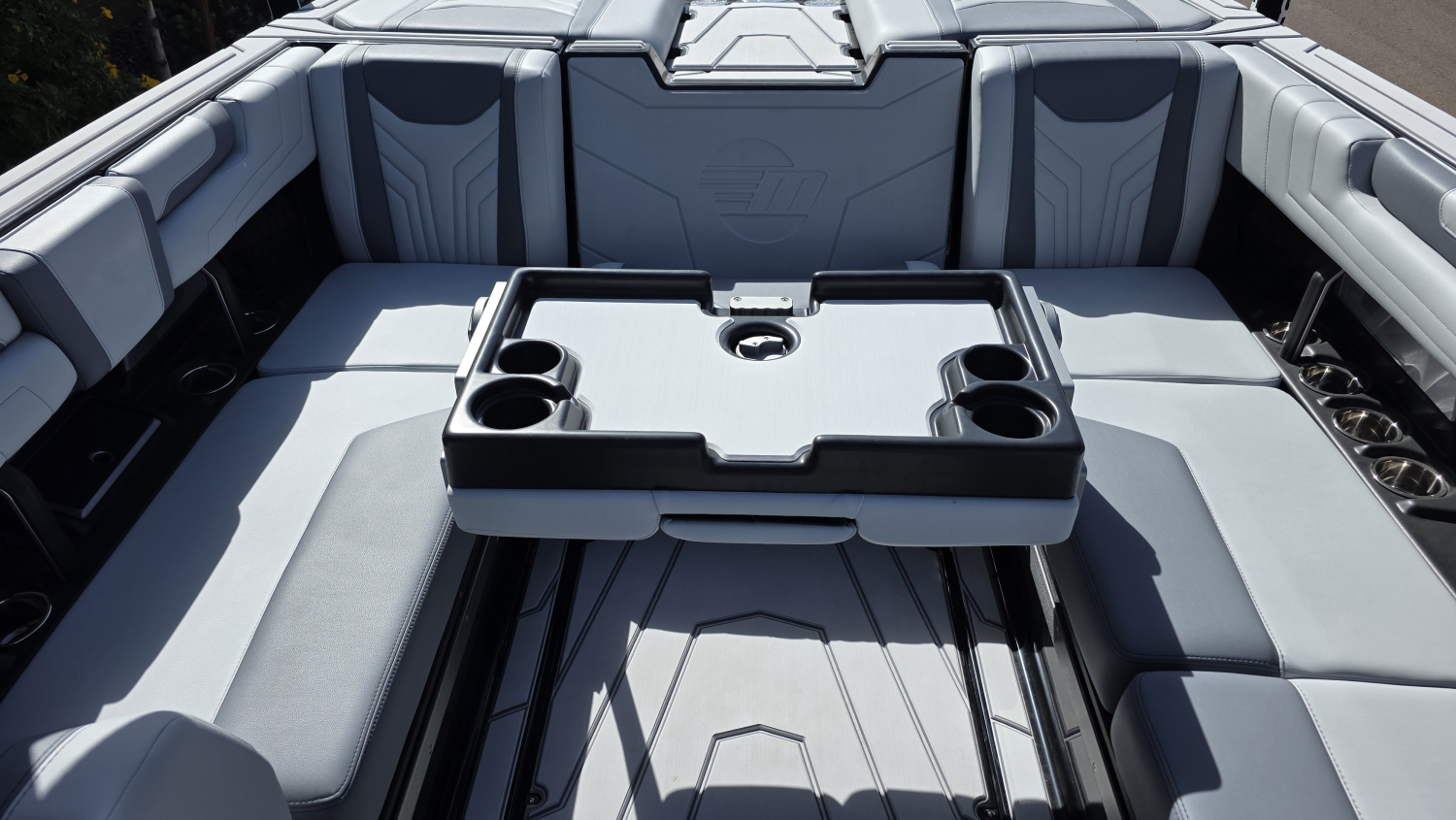 2026 Malibu Boats 25 LSV