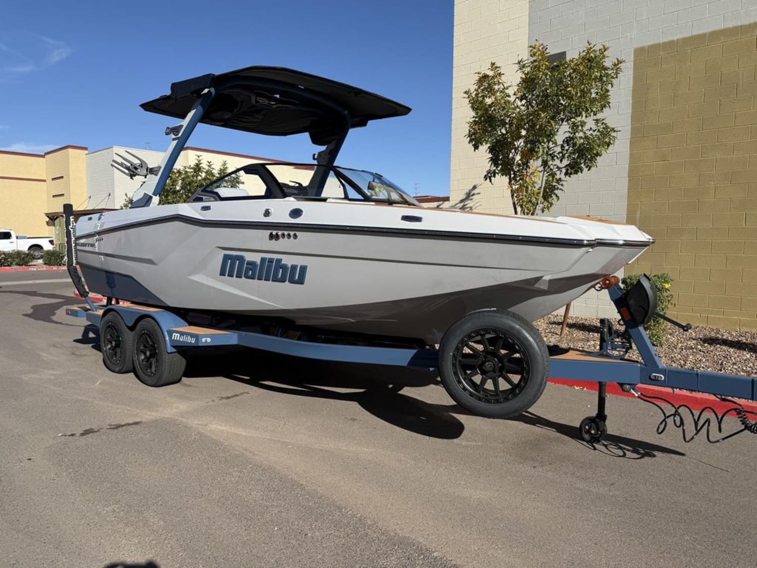 2026 Malibu Boats 23 MXZ