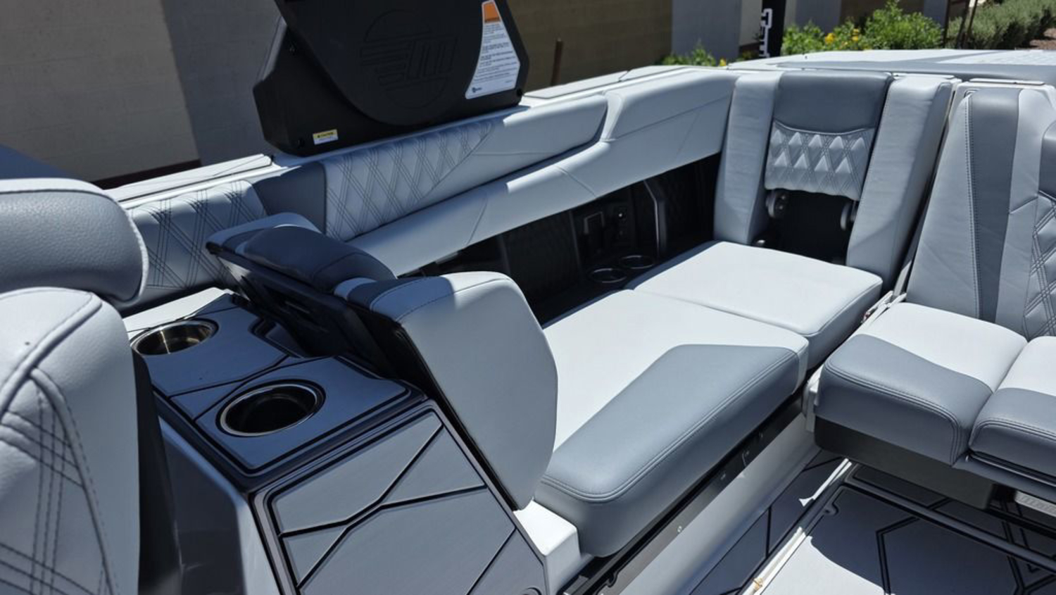2026 Malibu Boats M242