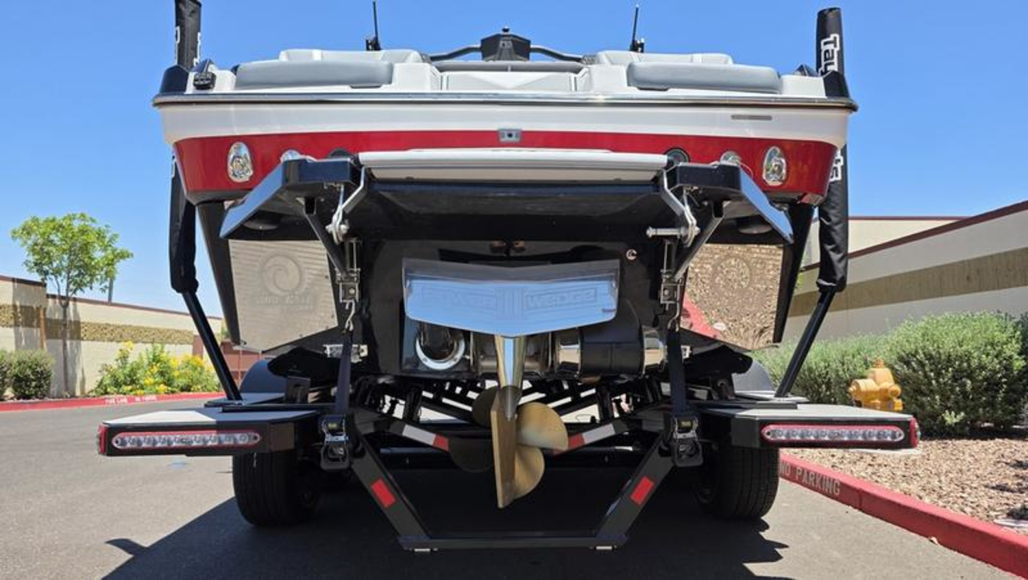 2026 Malibu Boats M242