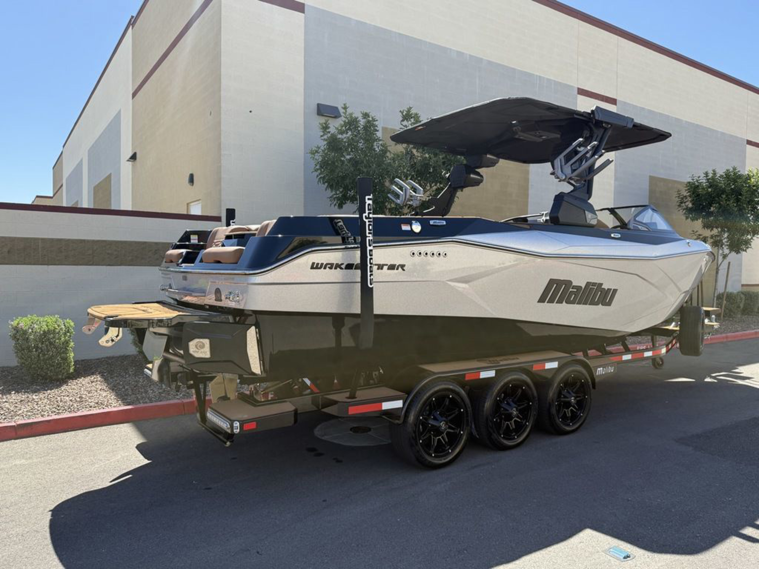 2026 Malibu Boats 26 LSV