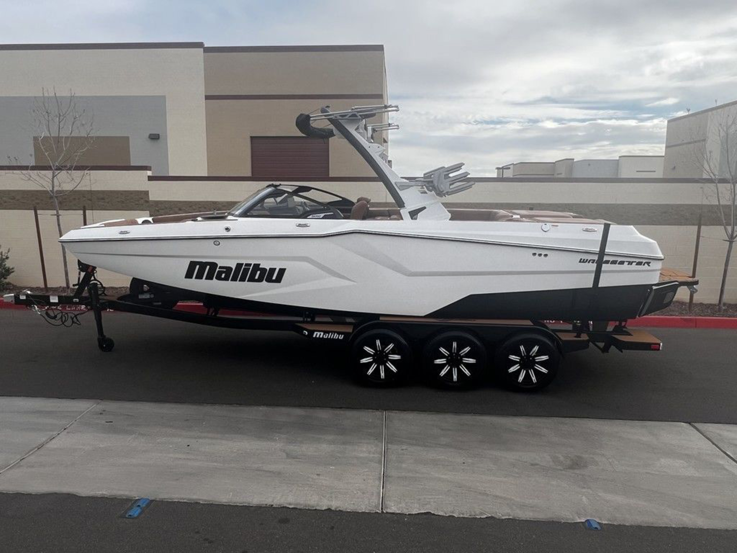 2025 Malibu Boats 24 MXZ