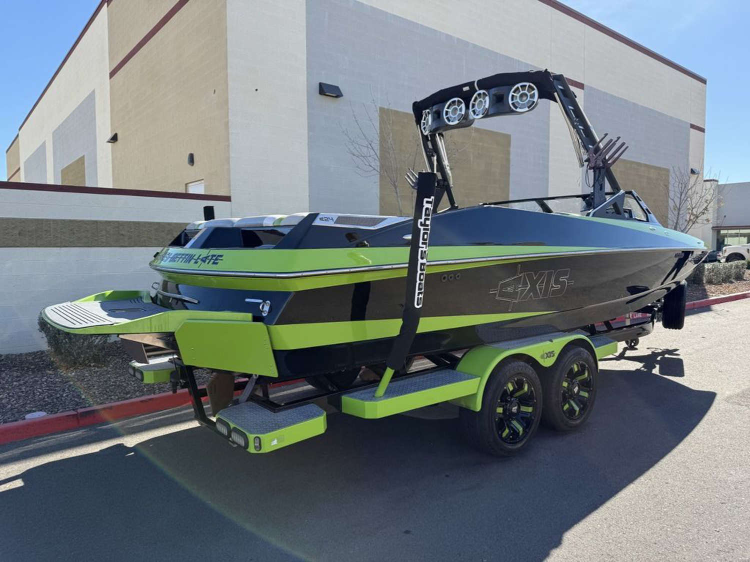 2017 Axis Wake Research A24