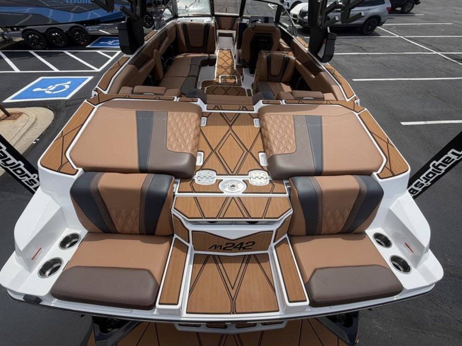 2026 Malibu Boats M242