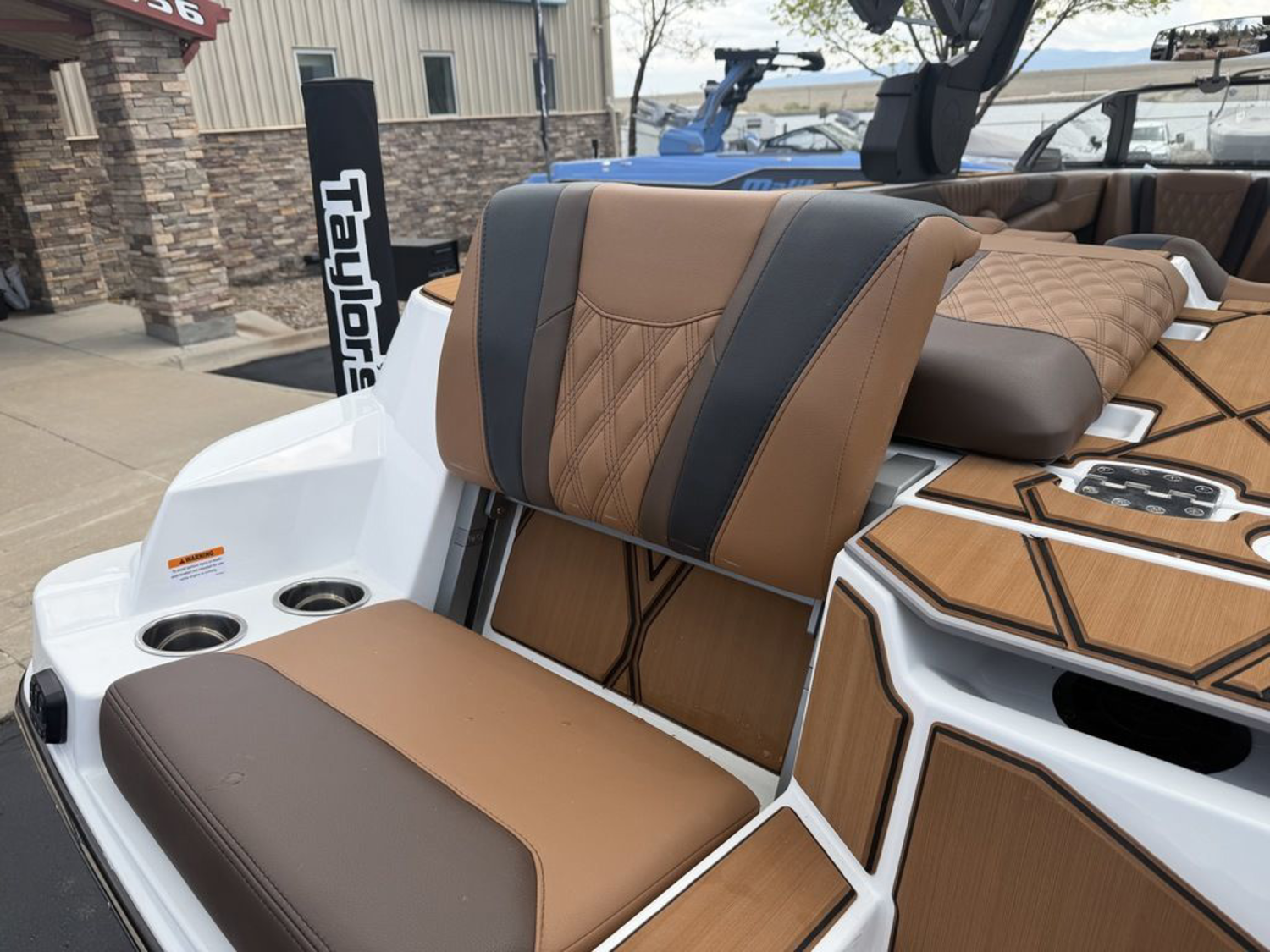 2026 Malibu Boats M242