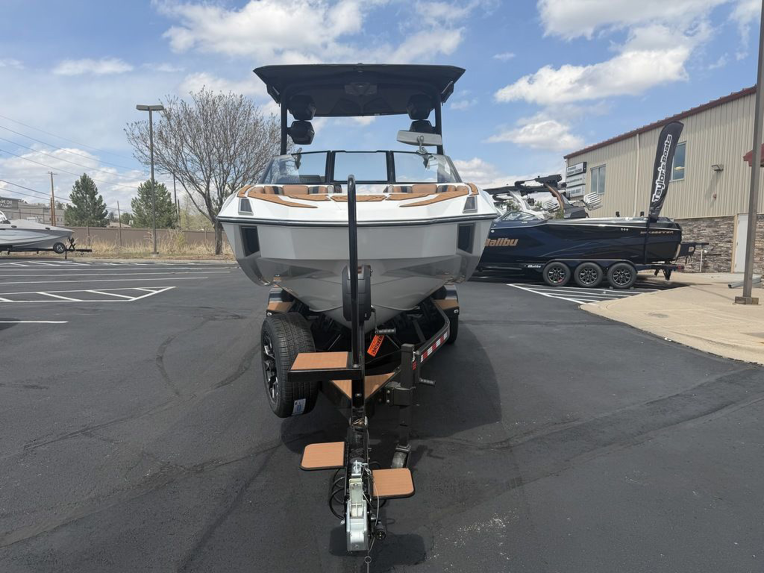 2026 Malibu Boats M242