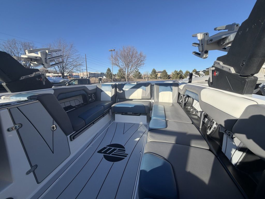 2021 Malibu Boats Wakesetter 25 LSV for sale in Littleton, Colorado