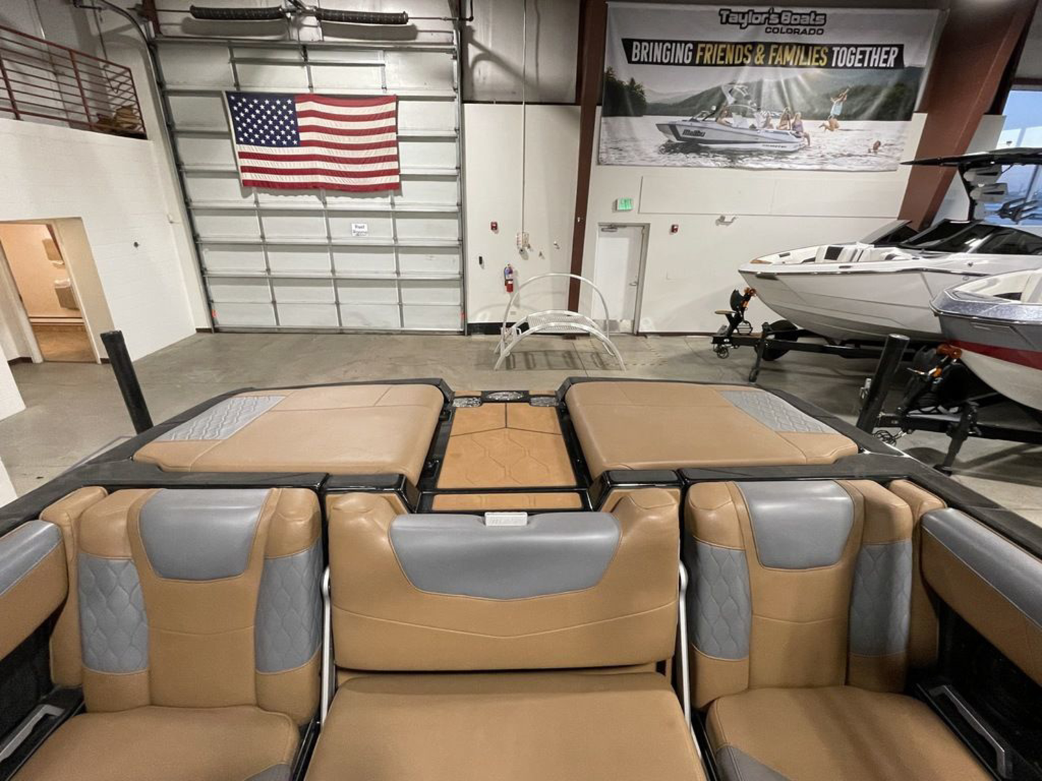 2021 Malibu Boats M220