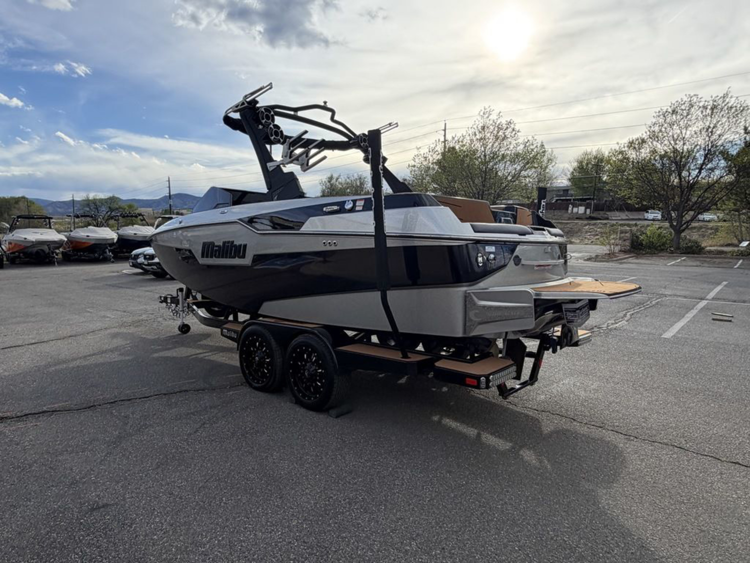 2021 Malibu Boats M220