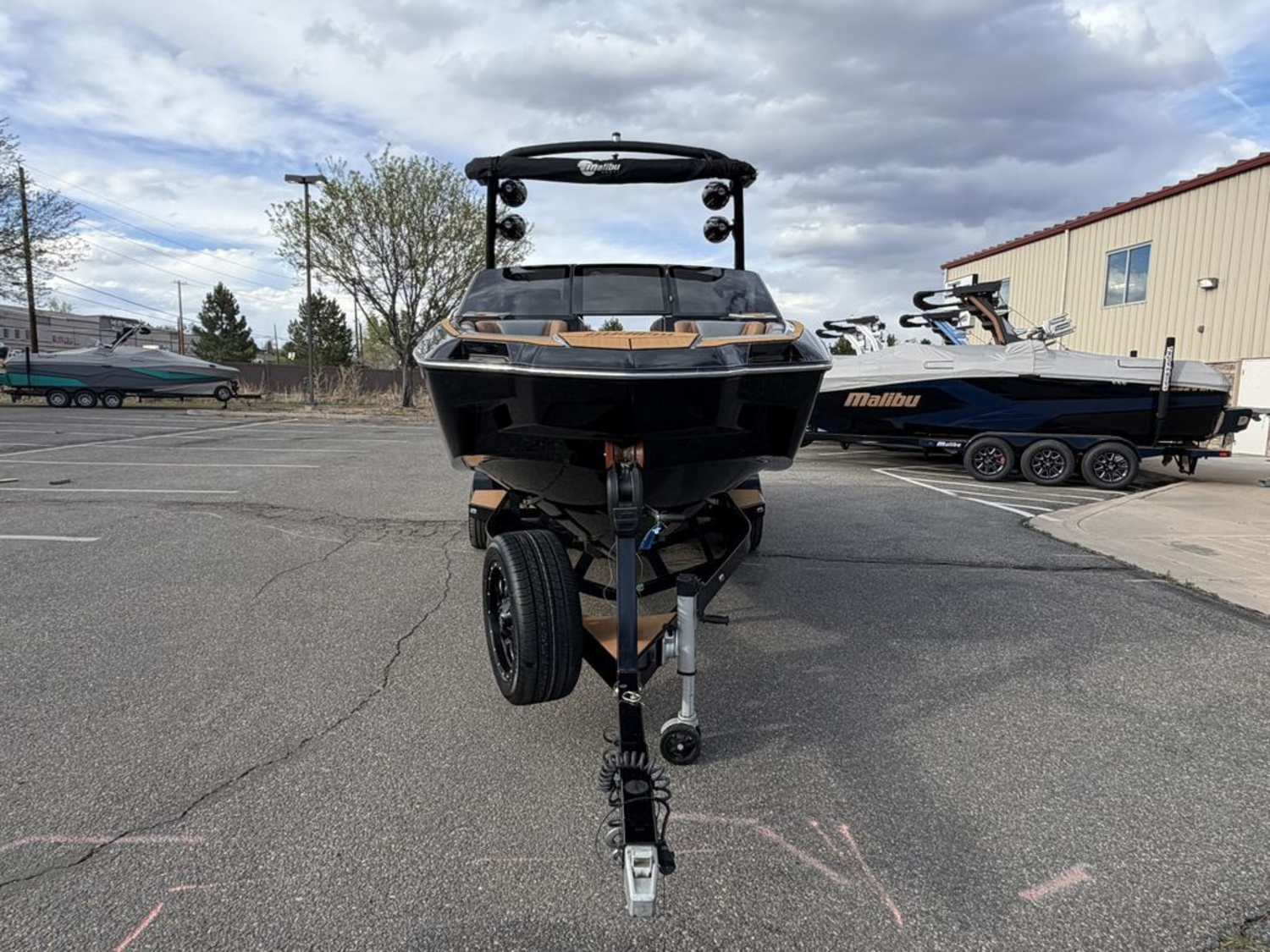 2021 Malibu Boats M220