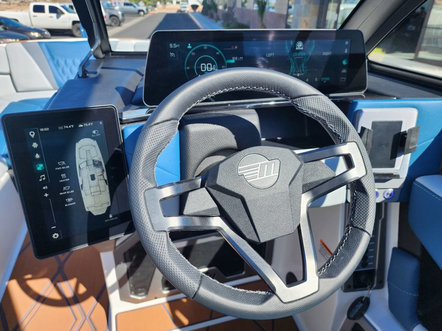 2026 Malibu Boats M242