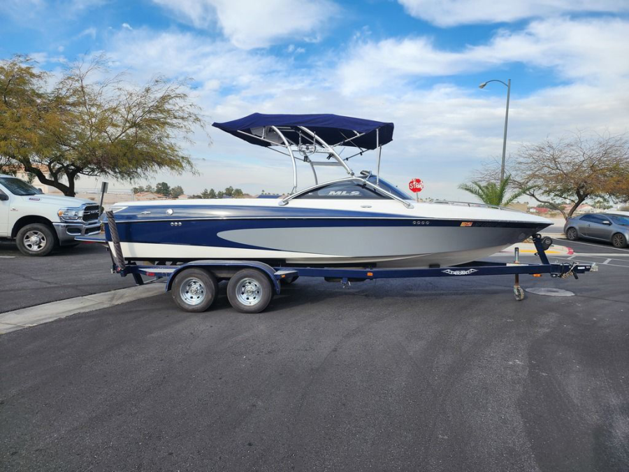 2004 Malibu Boats Wakesetter 23 LSV for sale in Las Vegas, Nevada